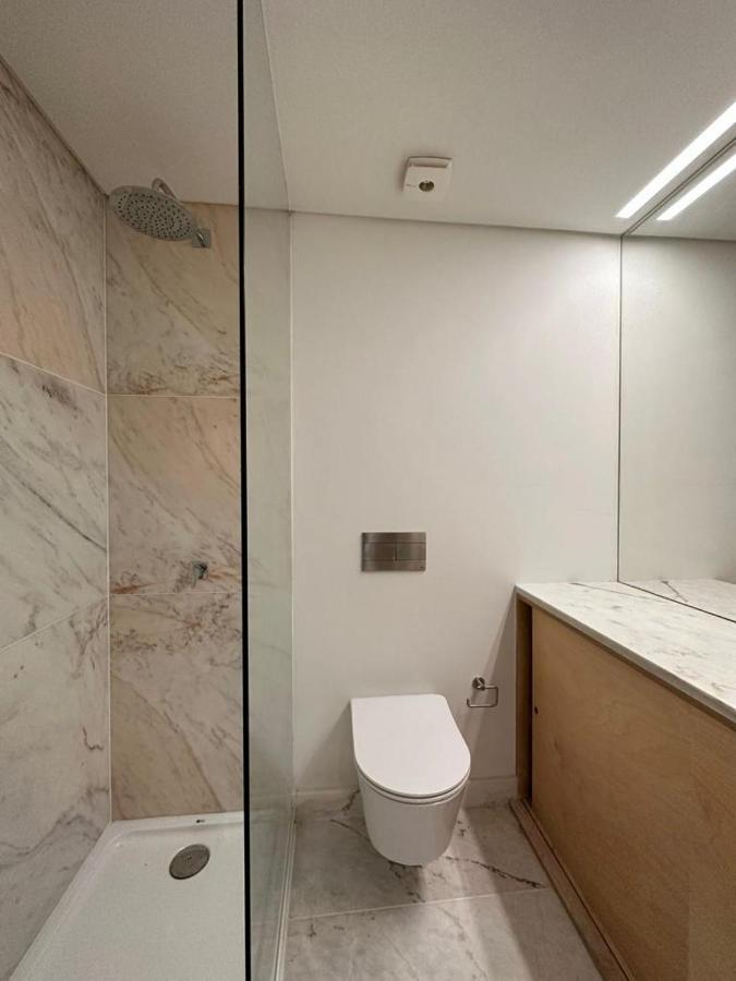 Quarto Com Varanda Na Rua Dos Douradores Lisboa Exteriör bild